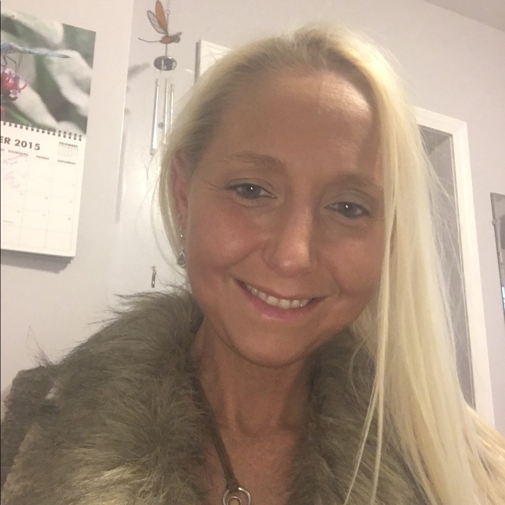 Meet your Posher, Anne marie